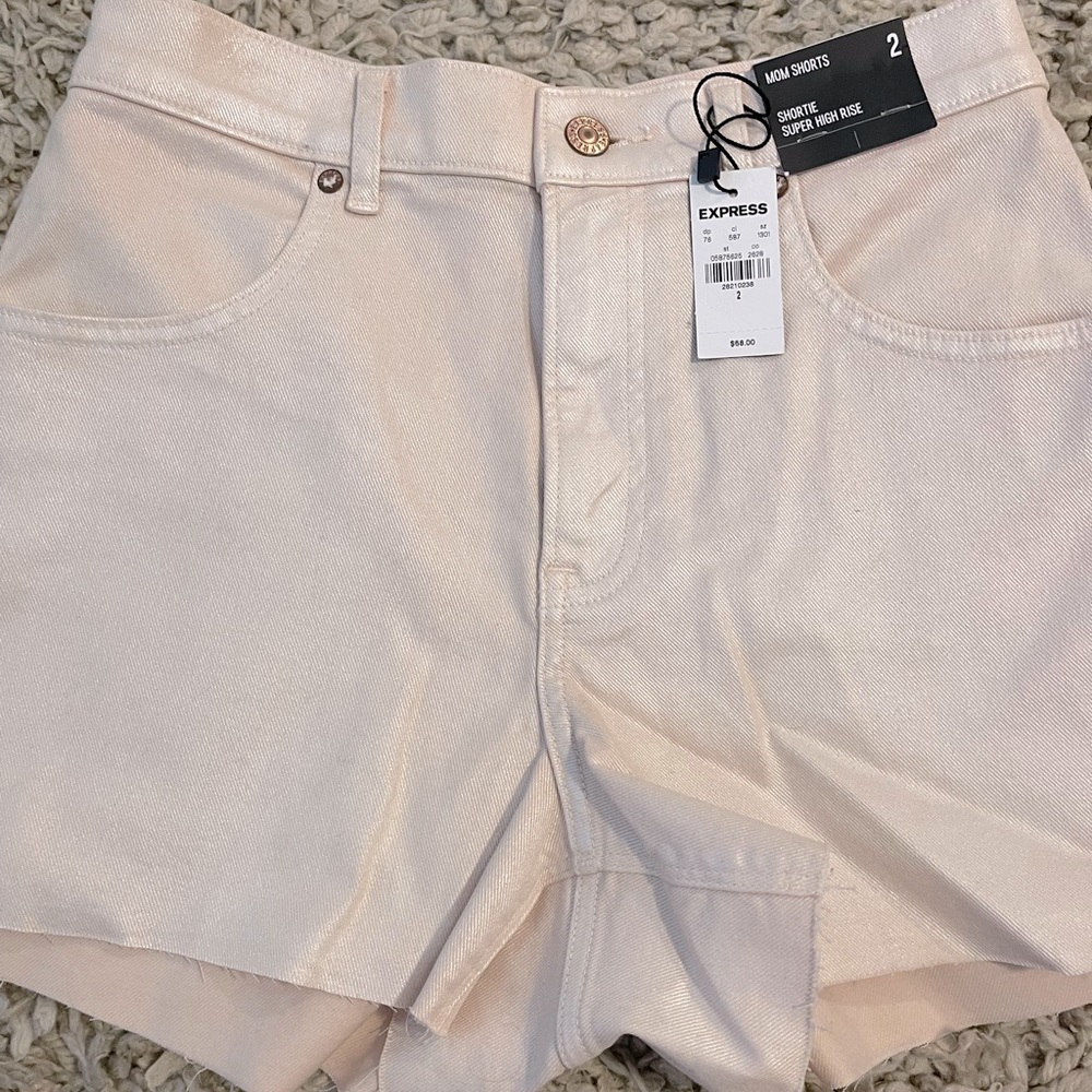 EXPRESS pink denim shorts • Mom Super high rise